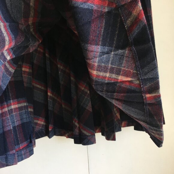 Vintage Canadian Plaid Knife Pleated Wool Skirt 28W - Picture 4 of 13